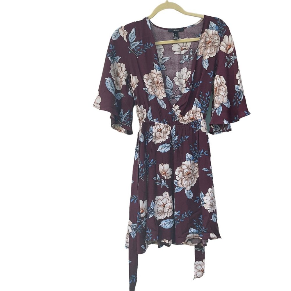 Forever 21 Dress Faux Wrap Floral Size Small Bell Sleeves With Tie Belt